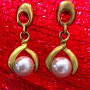 Gold tone “pearl” earrings